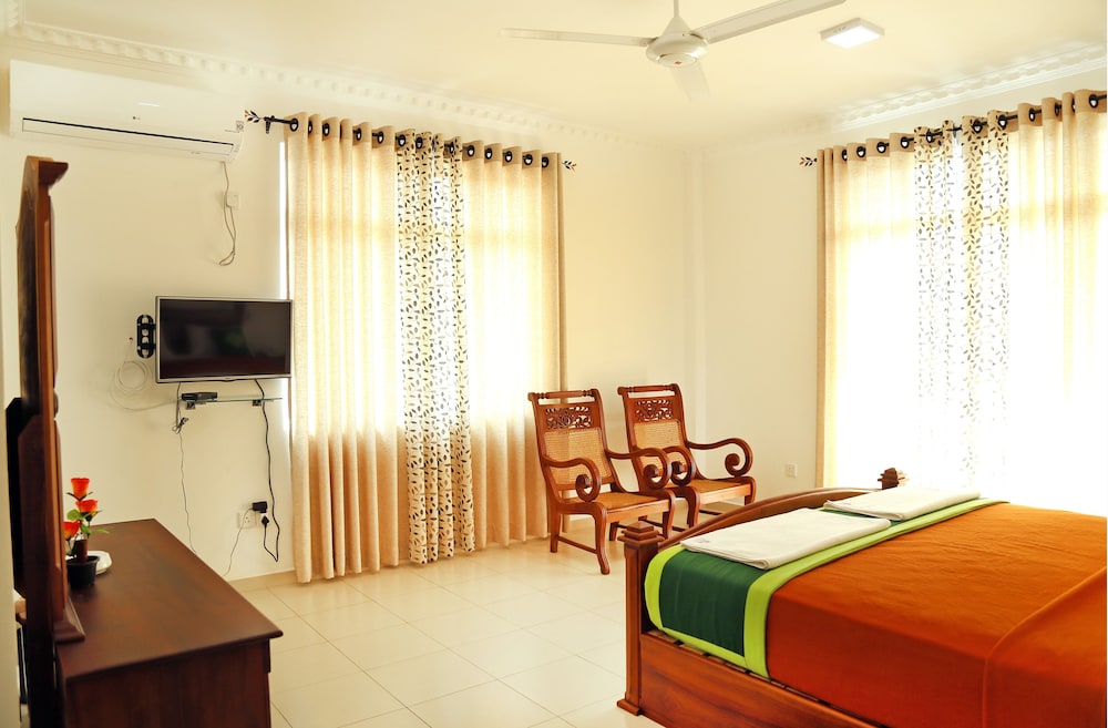 Ronaka Airport Transit Hotel