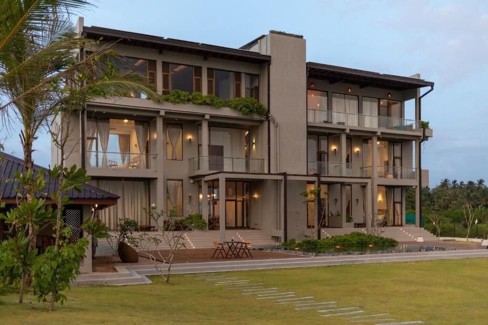 Hotel Six Elements Beach Villa