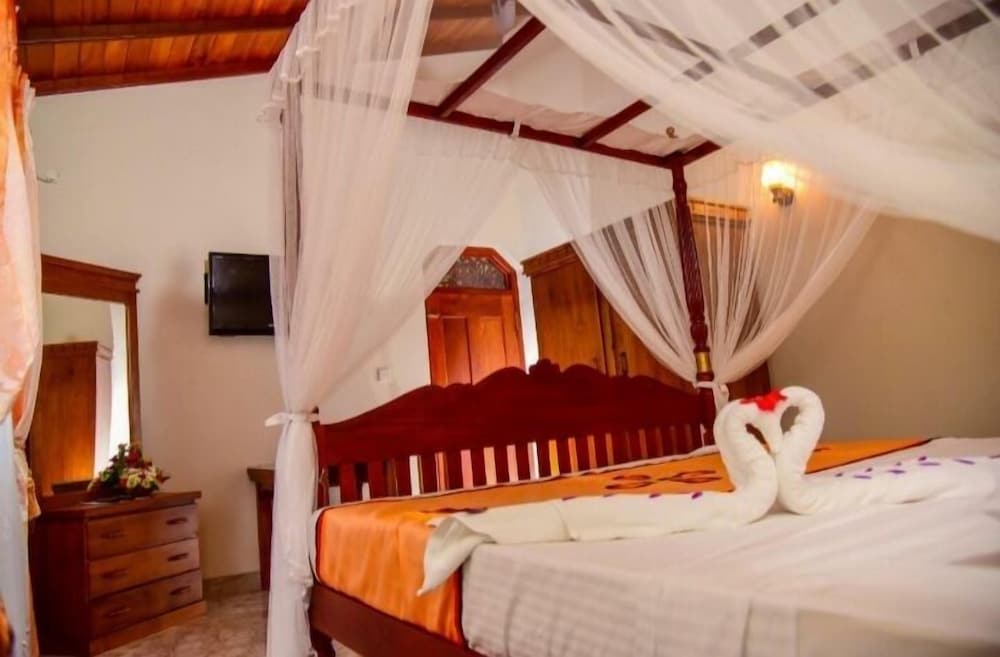 Hotel Lucky Prince Villa & Ayurveda Wellness