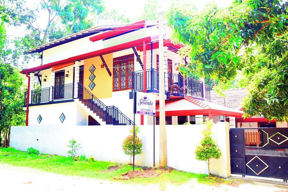 Hotel Sasanda Villa