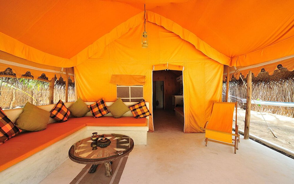Dolphin Beach Resort