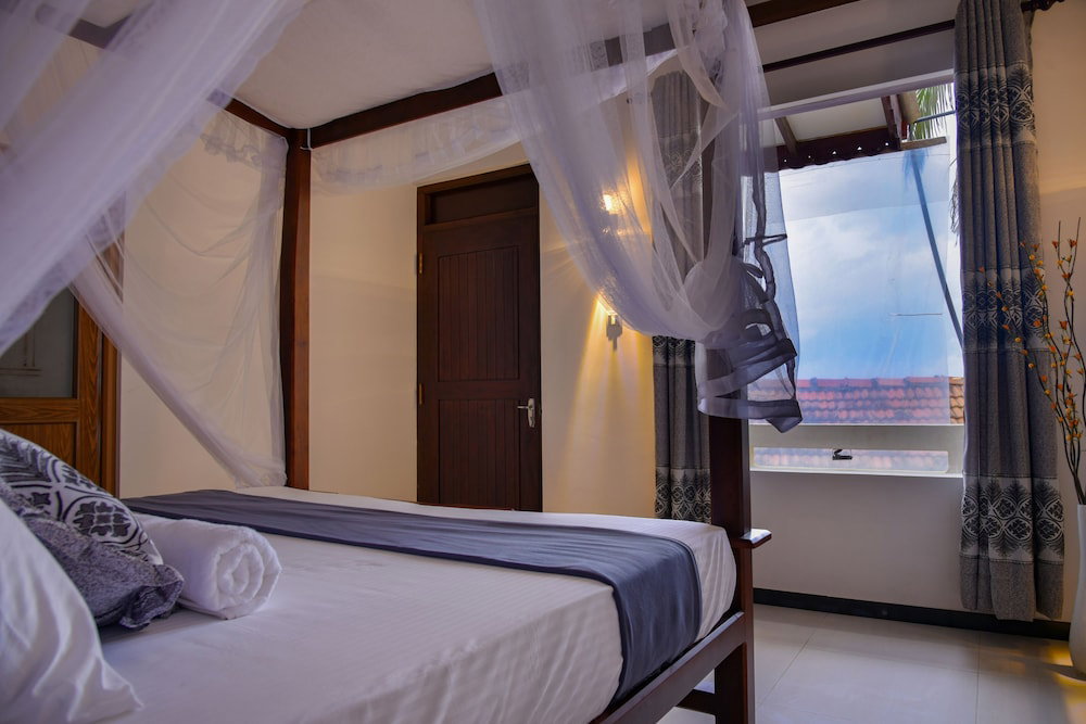 Wagon Wheel Inn - Hostel
