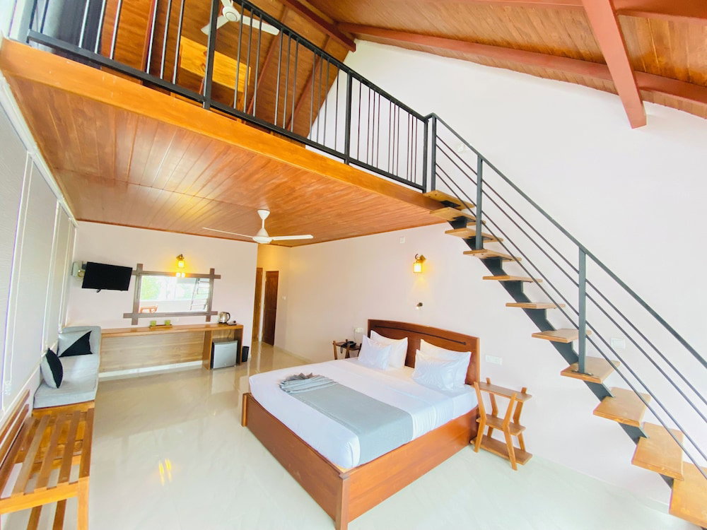 Hotel Mount Hunt Resort