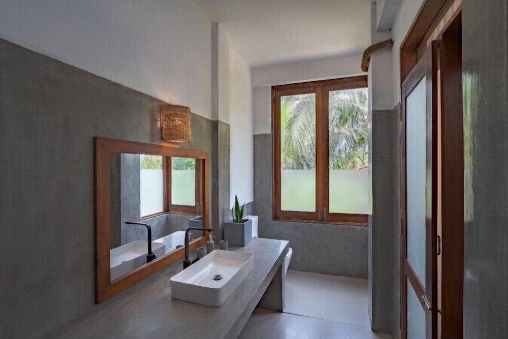 Ko Lake Villa Rooms Lakeside Beach
