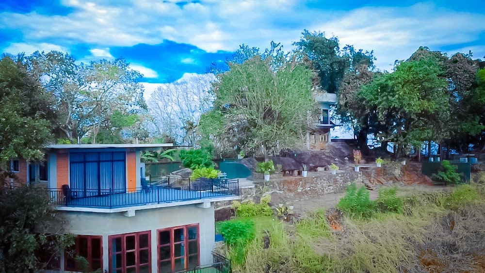 Hotel Rocksana Fortress Yoga & Retreat