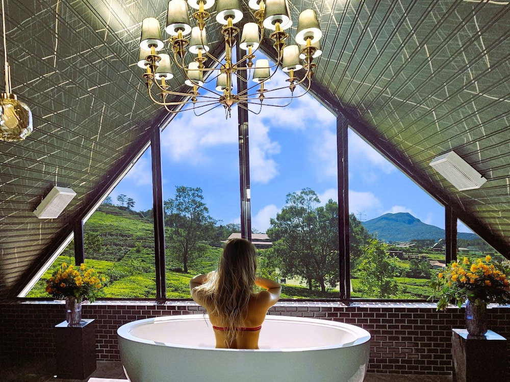 Hotel Private Villa By The Tea Estate