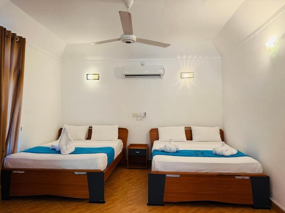Hotel Paradise Bay Resort - Arugambay