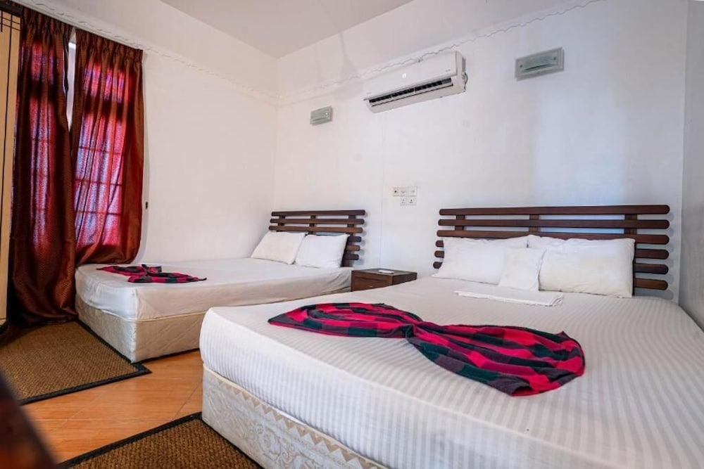 Paradise Bay Resort - Arugambay