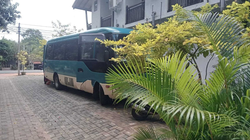 Hotel Harambathenna Resort Anuradhapura
