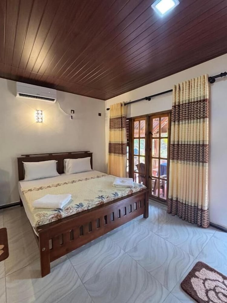 Hotel Jungle Eco Lodge & Safari