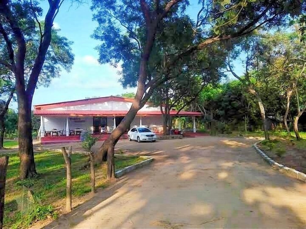 Hotel Kalum Home