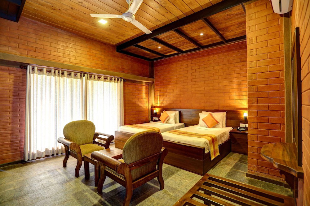 Hotel Kaveri Resort & Spa