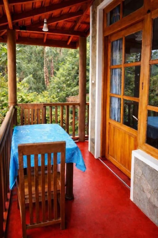 Hotel Blue Ribbon Homestay