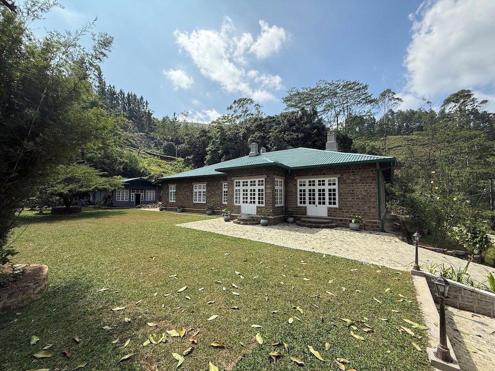 Hotel Watawala Tea Plantation Bungalow