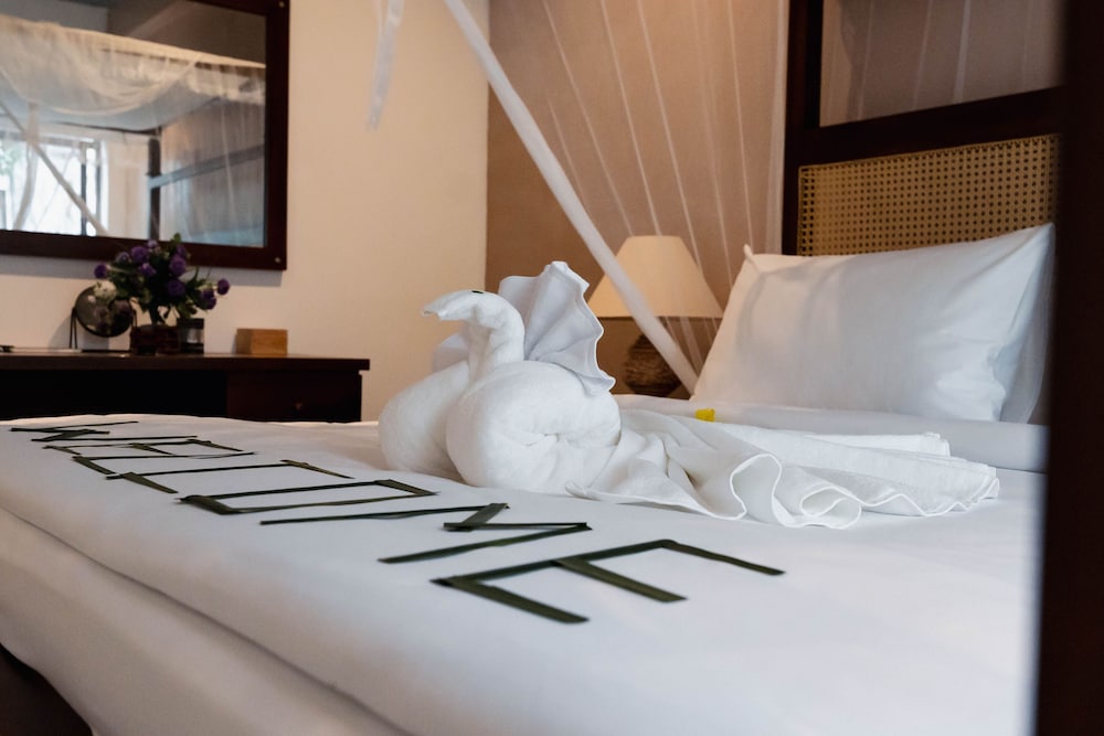 The Embrace Luxury Villa - Hiriketiya