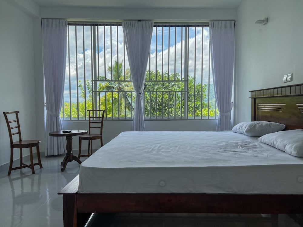 Hotel Meridian Holiday Resort
