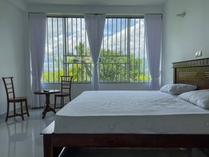 Hotel Meridian Holiday Resort cazare Ratnapura