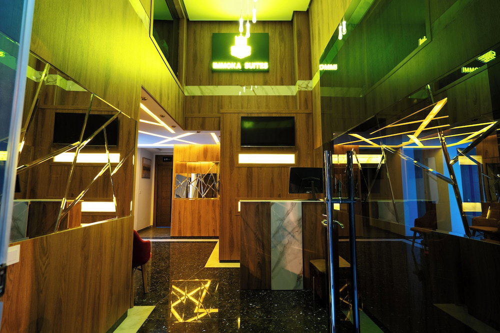Hotel Immoka Suites