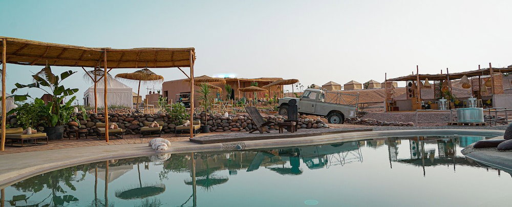 Hotel Inara Camp