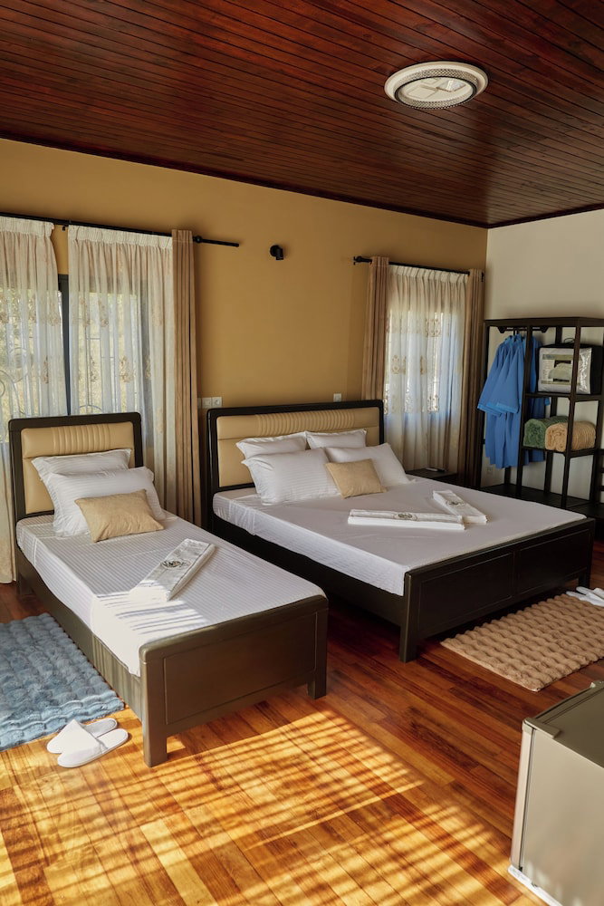 Hotel Echoes Of The Forest