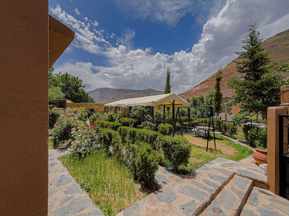 Hotel Tonaroz House