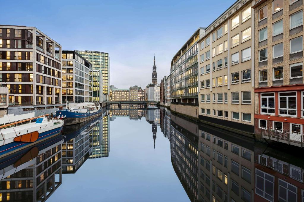 Hotel Super 8 By Wyndham Hamburg Mitte