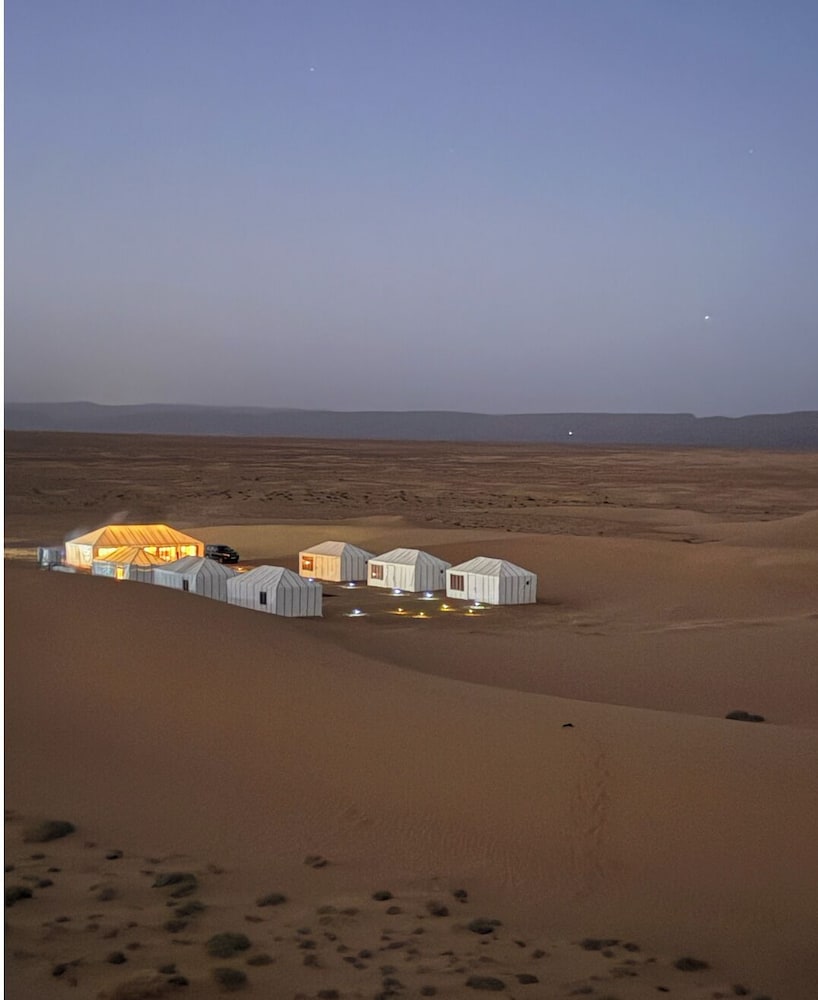 Hotel Arawan Luxury Desert Camp