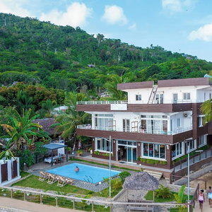 Sejur Hôtel De Rêve Nosy Komba vacanta Hell-Ville