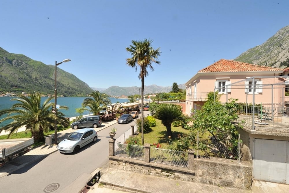 Hotel Apartments Marilu