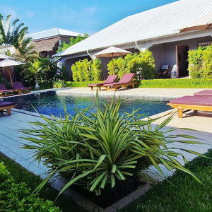 Hotel Jardin Fleuri De Lety cazare Hell-Ville