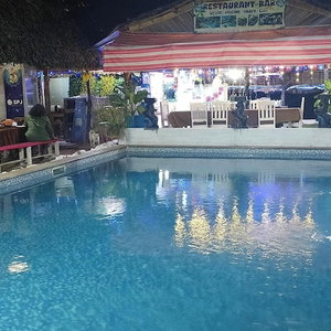 Hotel Piscine Bimoko cazare Hell-Ville