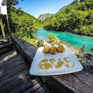 Hotel Grab Ethno Village And Camp cazare Pluzine