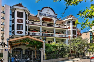 Hotel Villa Dvor Kornic cazare Budva