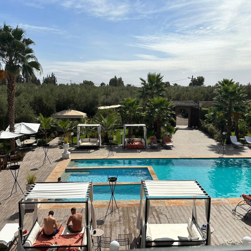 Hotel Just V Hotel & Spa