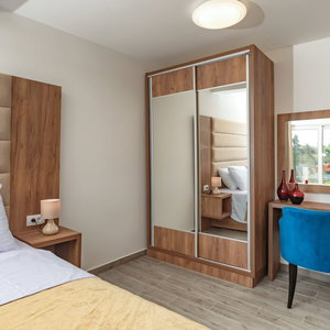 Hotel Stone Anto House cazare Susanj