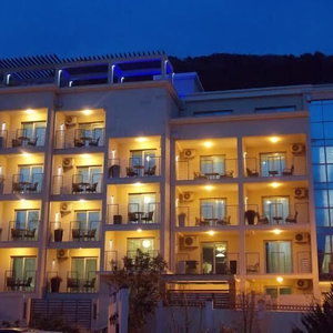 Hotel Apartments And Rooms Grand Palazzo cazare Budva