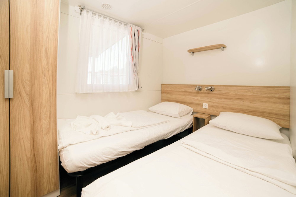 Hotel Safari Beach & Camping