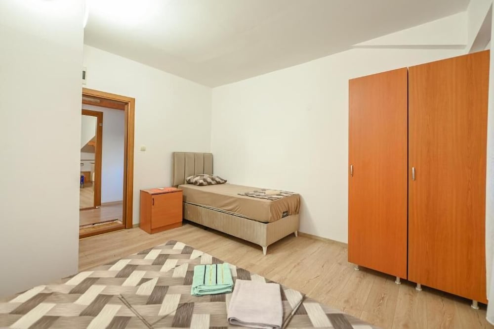Hotel Hostel Izvor