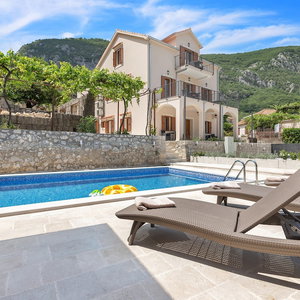 Hotel Apartments Mezini 11 cazare Skaljari