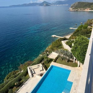 Hotel Seafront Luxury Villa Rezevici cazare Petrovac na Moru
