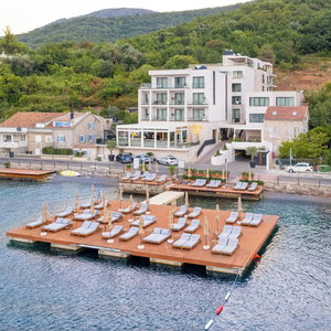 Hotel Ollie's By The Sea cazare Tivat