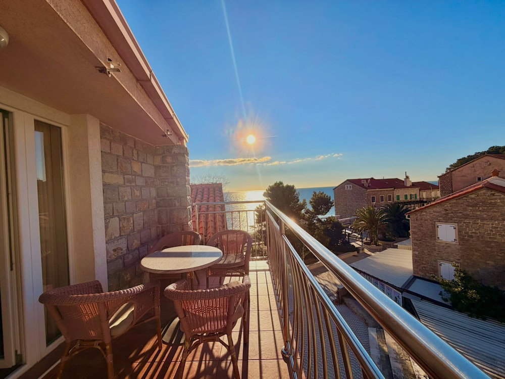 Hotel Beachfront Apartments Oaza