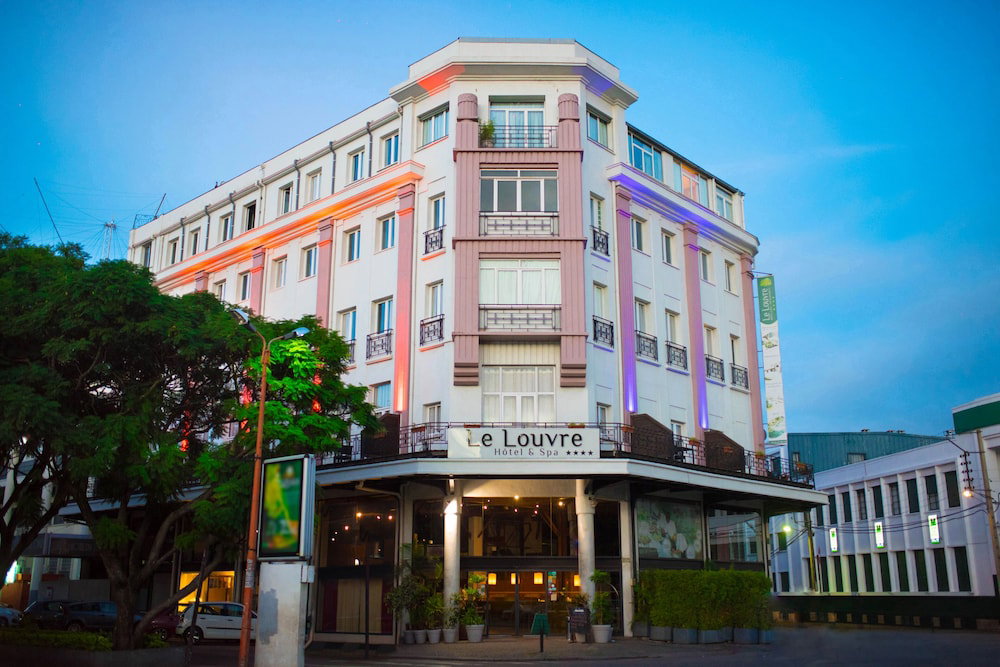 Hotel Le Louvre Hôtel & Spa