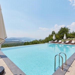 Hotel Bayview Hills Luxury Residences cazare Kotor