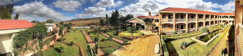 Hotel Ilo Hotel