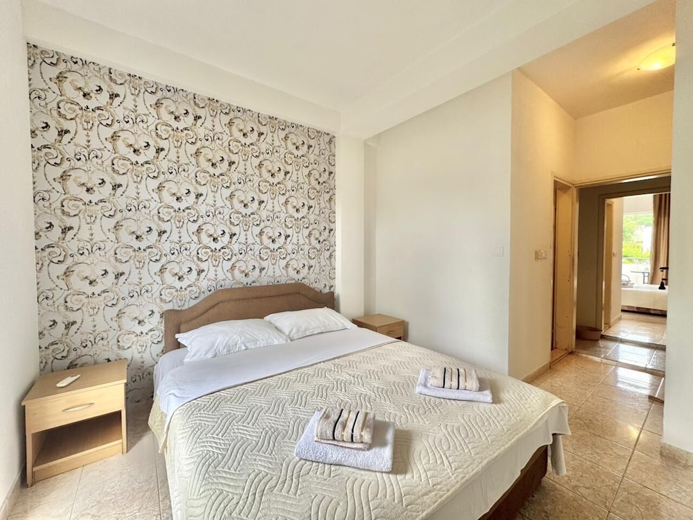 Hotel B&M Holiday Rooms