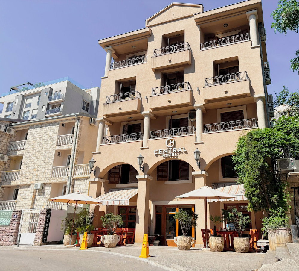 Hotel Central Hotel & Restaurant