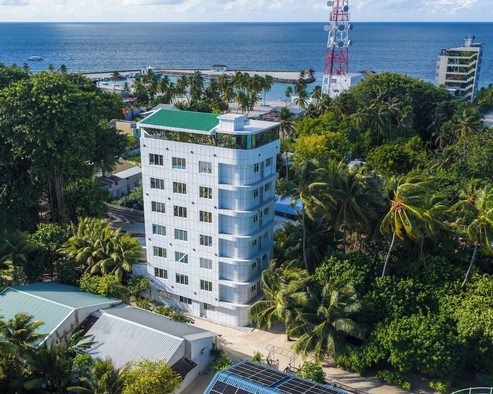 Hotel Nest By Hawks Hotels Kamadhoo Baa Atoll