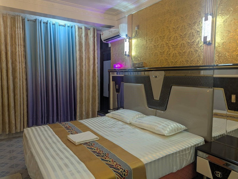 Hotel Ontrack Travel Male Maldives