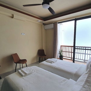 Hotel Kuredhi View cazare Thulusdhoo